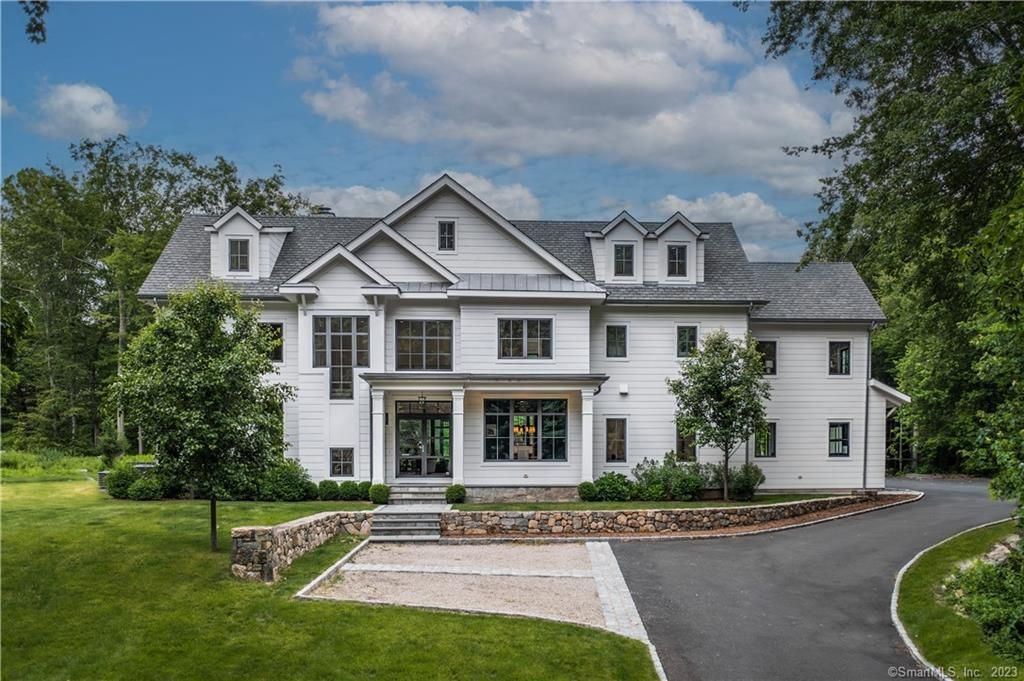 168 Proprietors Xing, New Canaan, CT 06840