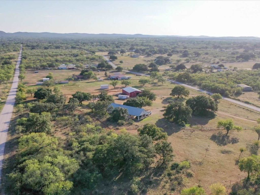 268 County Road 116, Llano, TX 78643 3 Bed, 2 Bath SingleFamily Home