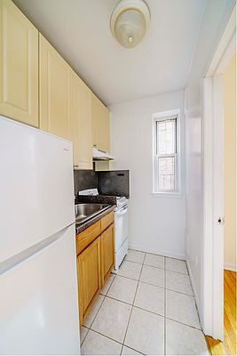 133 E  84th St #4C, New York, NY 10028