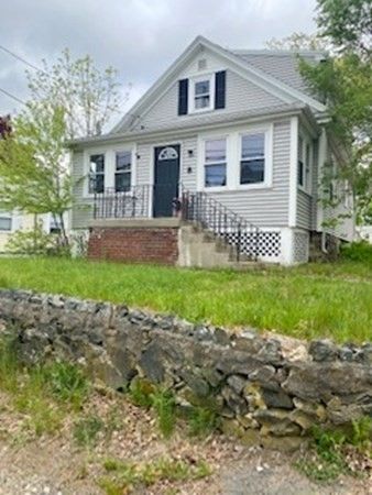 8 Rosemont Ave, Waltham, MA 02451