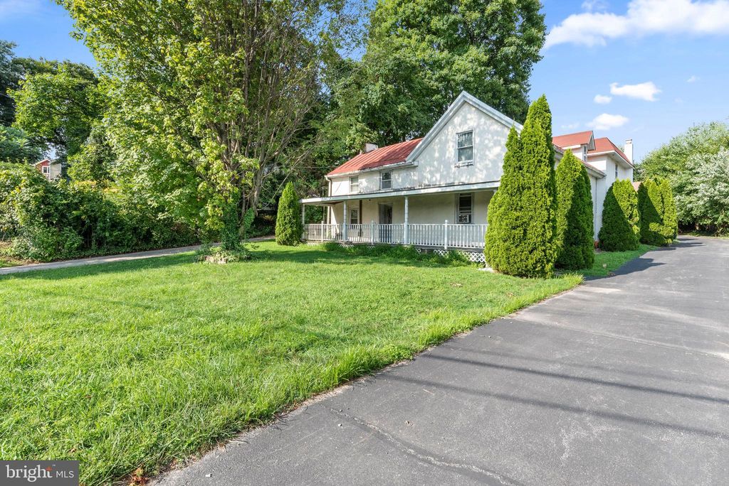 621 Ridge Pike, Lafayette Hill, PA 4 Bed, 4 Bath SingleFamily Home