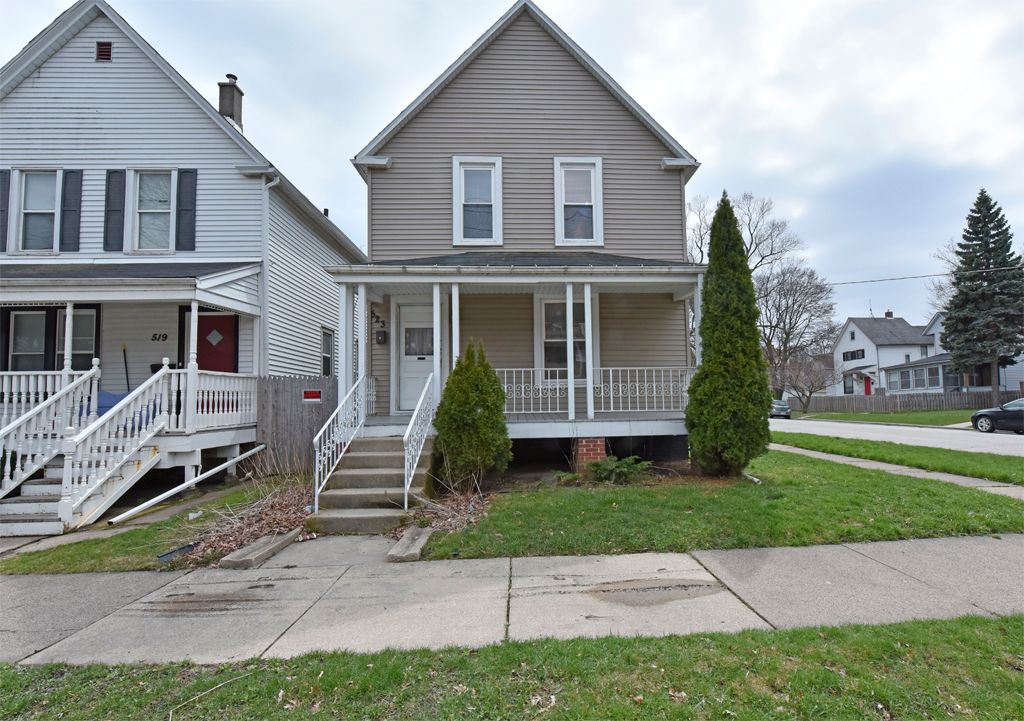 523 Franklin St, Waukegan, IL 60085