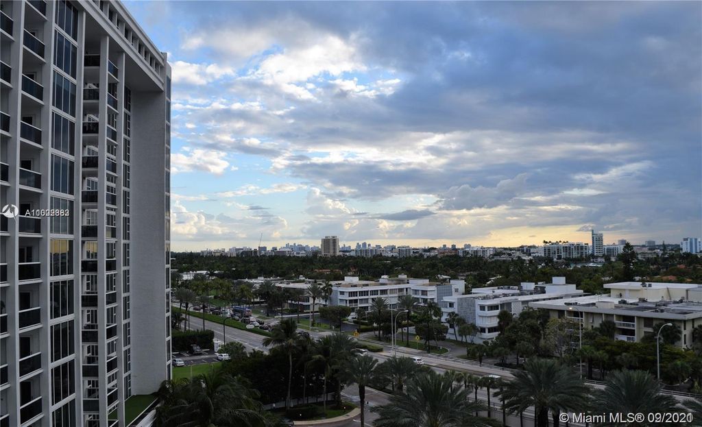10275 Collins Ave #728, Miami Beach, FL 33154