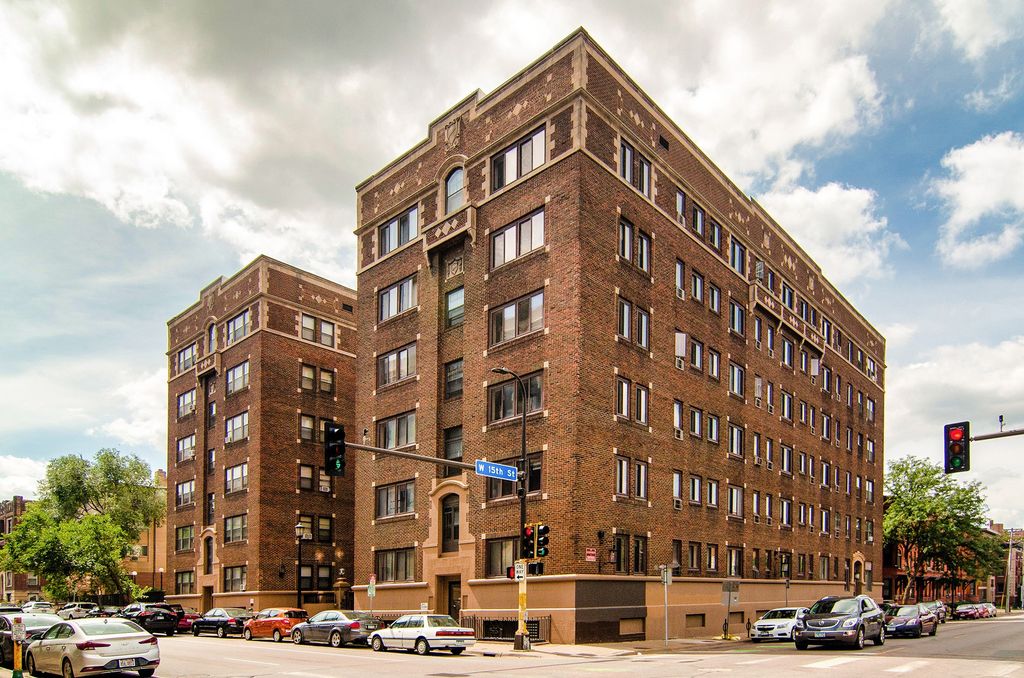 The Buckingham / The Commodore / The Parkway Apartments Minneapolis, MN Trulia