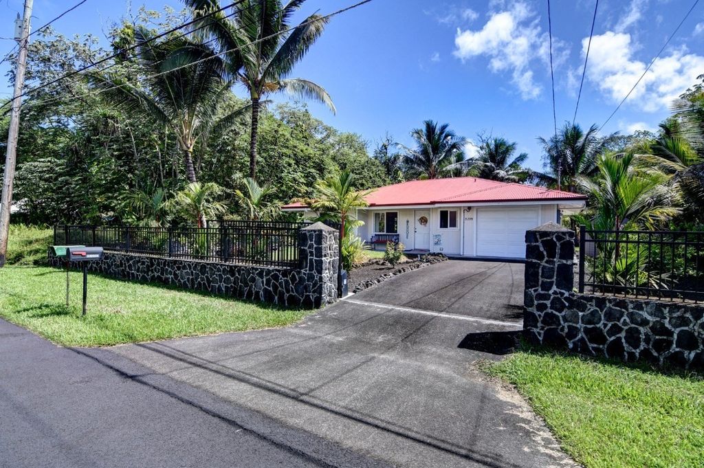 15-2793 Opakapaka St, Pahoa, HI 96778