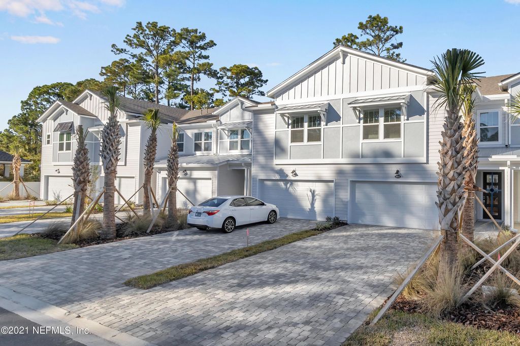 14111 Backbarrier Rd, Jacksonville, FL 32224