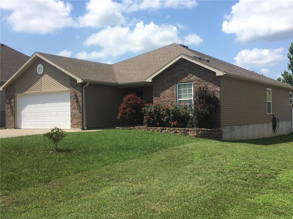 959 E  Market St, Warrensburg, MO 64093