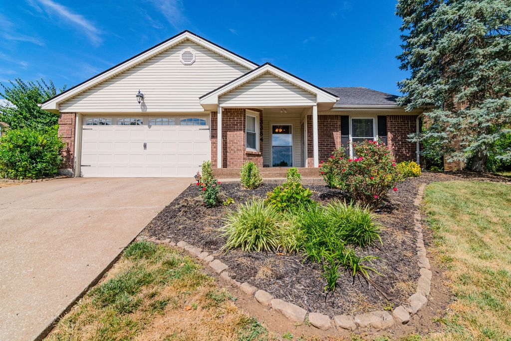 3384 Cove Lake Dr, Lexington, KY 40515