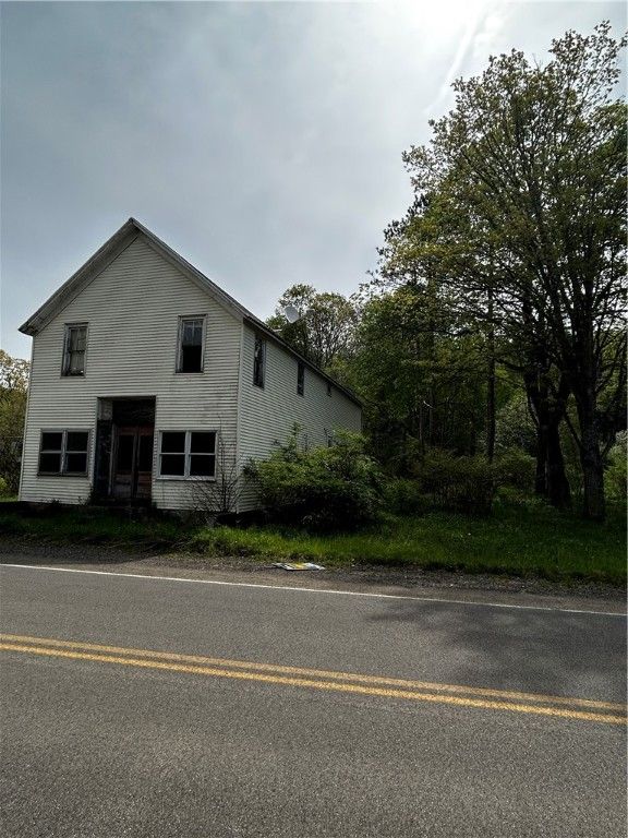 Address Not Disclosed, West Valley, NY 14171
