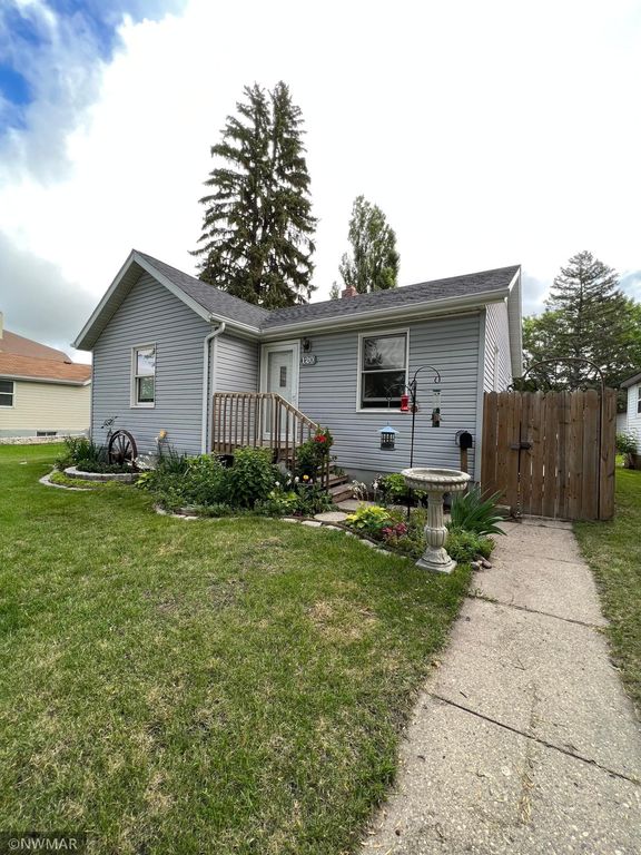 120 State Ave N, Thief River Falls, MN 56701