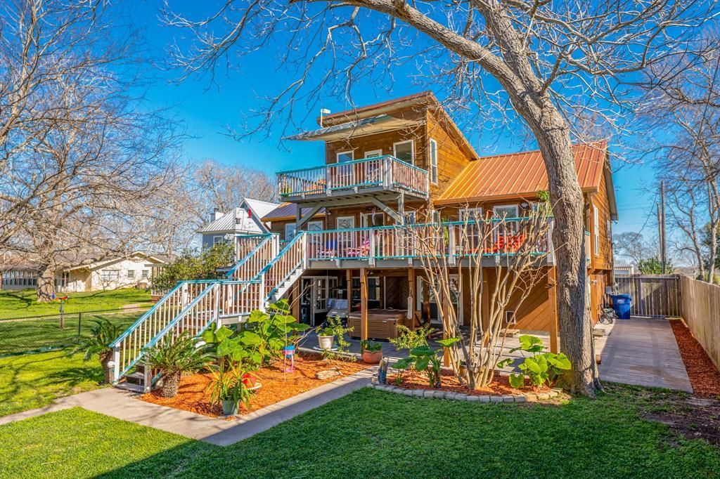 2010 County Road 243 Selkirk Rd, Bay City, TX 77414