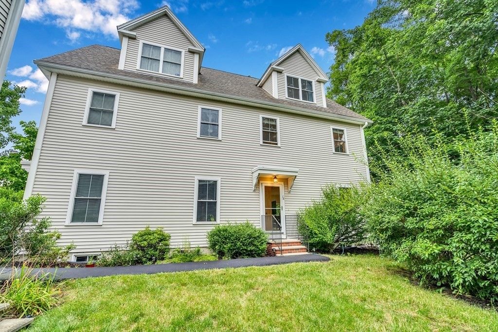 78 River St, Acton, MA 01720