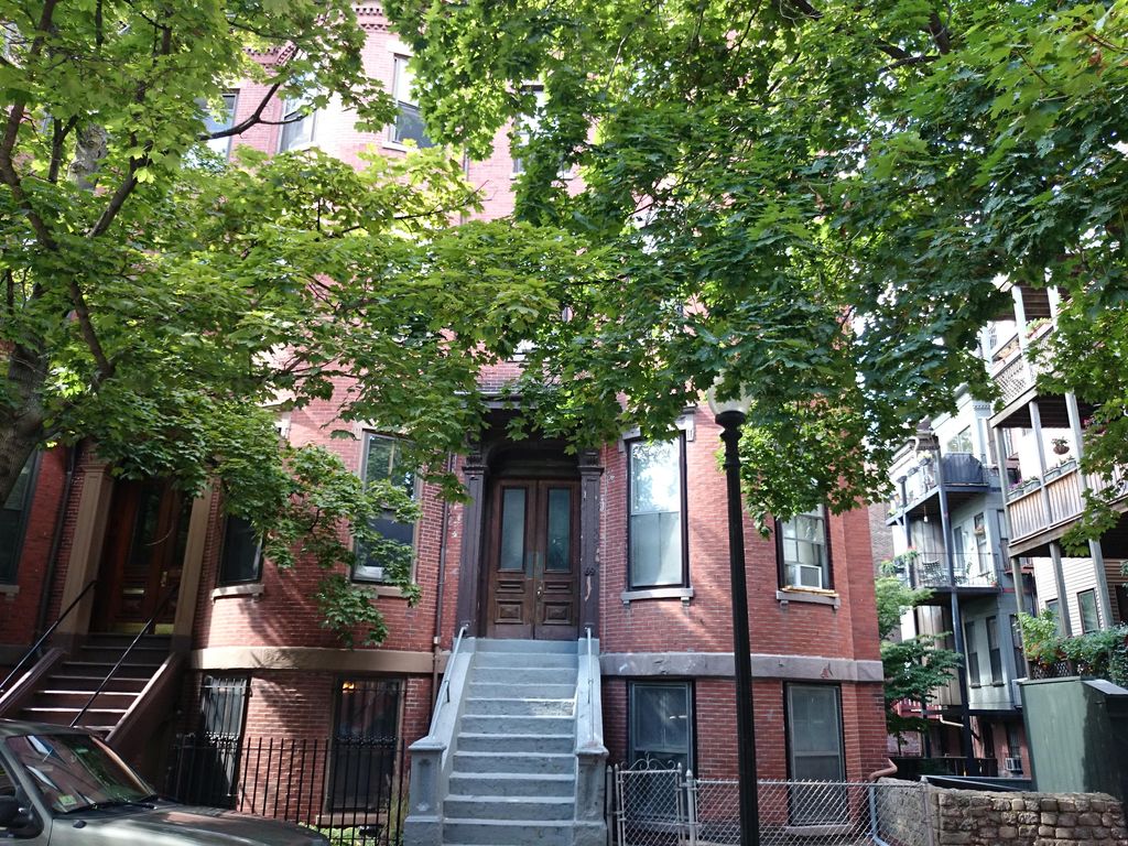 69 Montgomery St, Boston, MA 02116