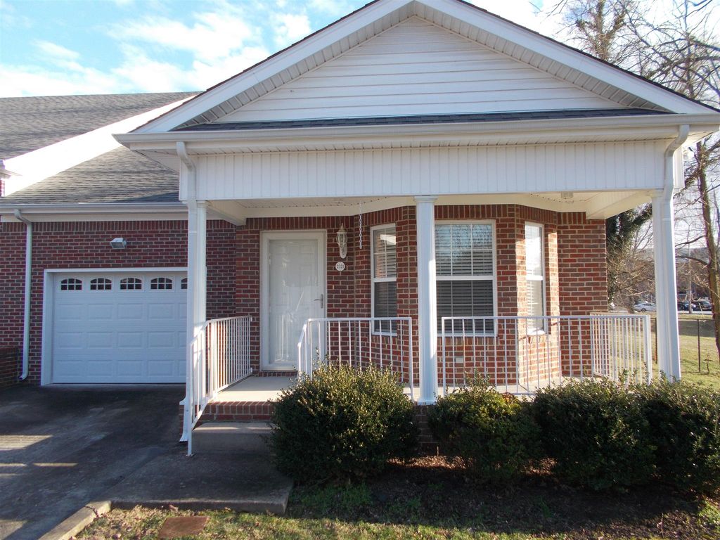 2321 Oak St, Ashland City, TN 2 Bed, 2 Bath Condo 3 Photos Trulia