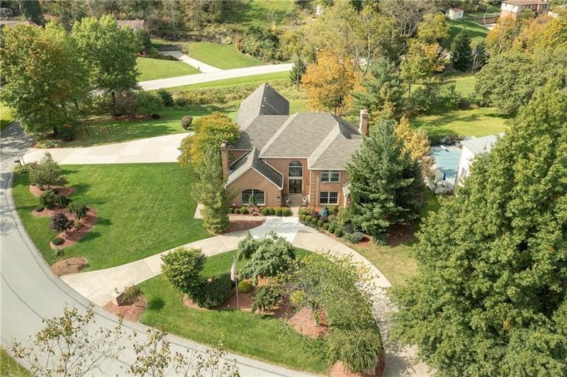101 Marlboro Dr, Mcmurray, PA 15317
