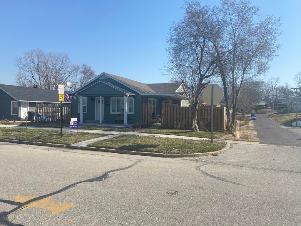 930 6th St, Boonville, MO 65233 Trulia