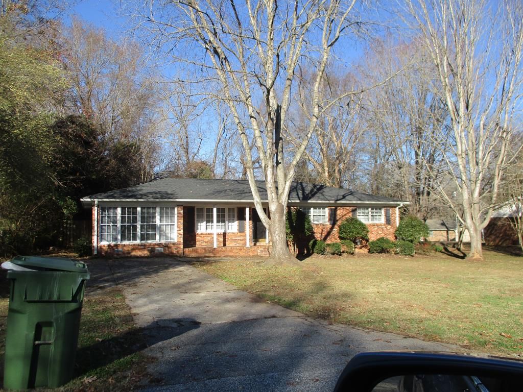 106 Greenbriar Dr, Greenwood, SC 29649 MLS 129955 Trulia