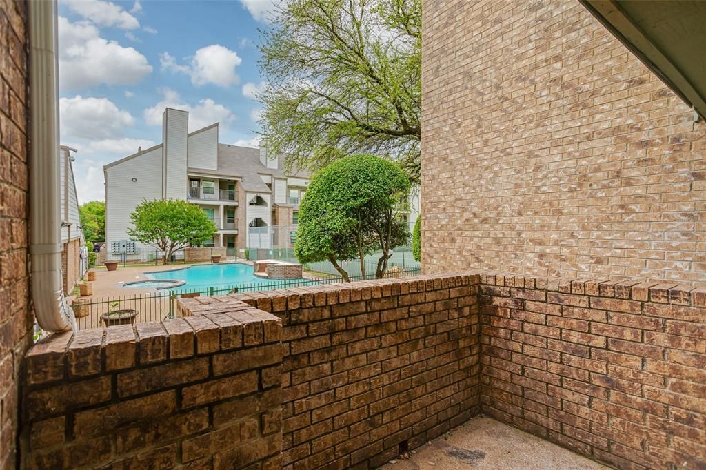 6108 Abrams Rd #107, Dallas, TX 75231