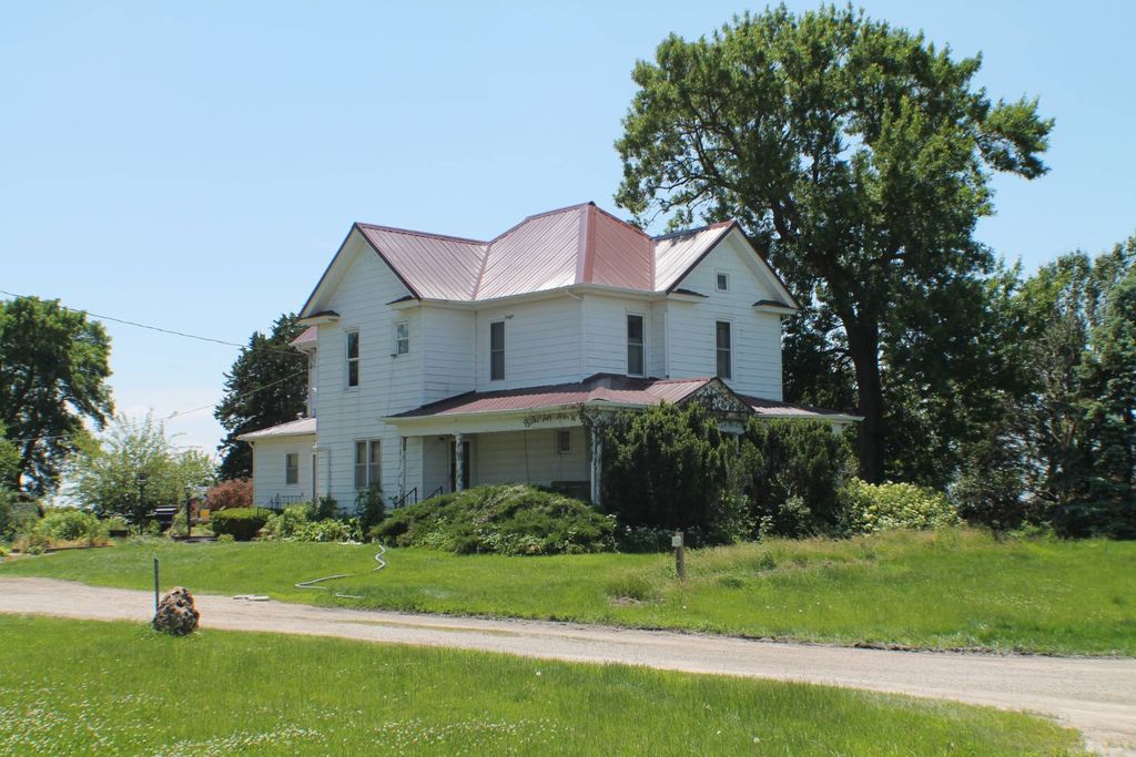 3060 110th St, Lenox, IA 3 Bed, 2 Bath SingleFamily Home 20 Photos