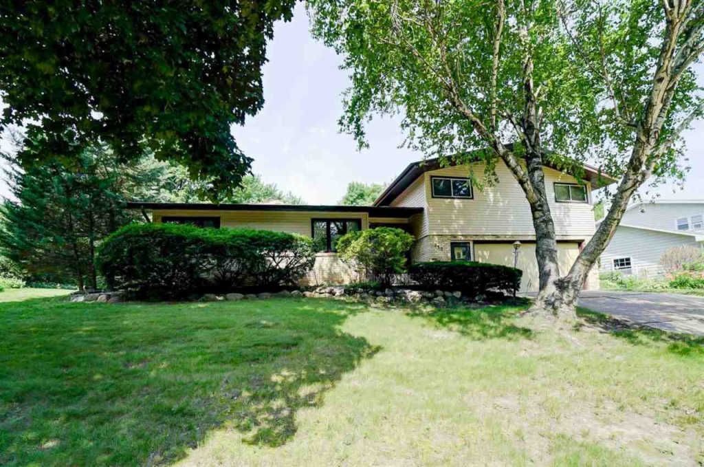 130 Nautilus Dr, Madison, WI 53705