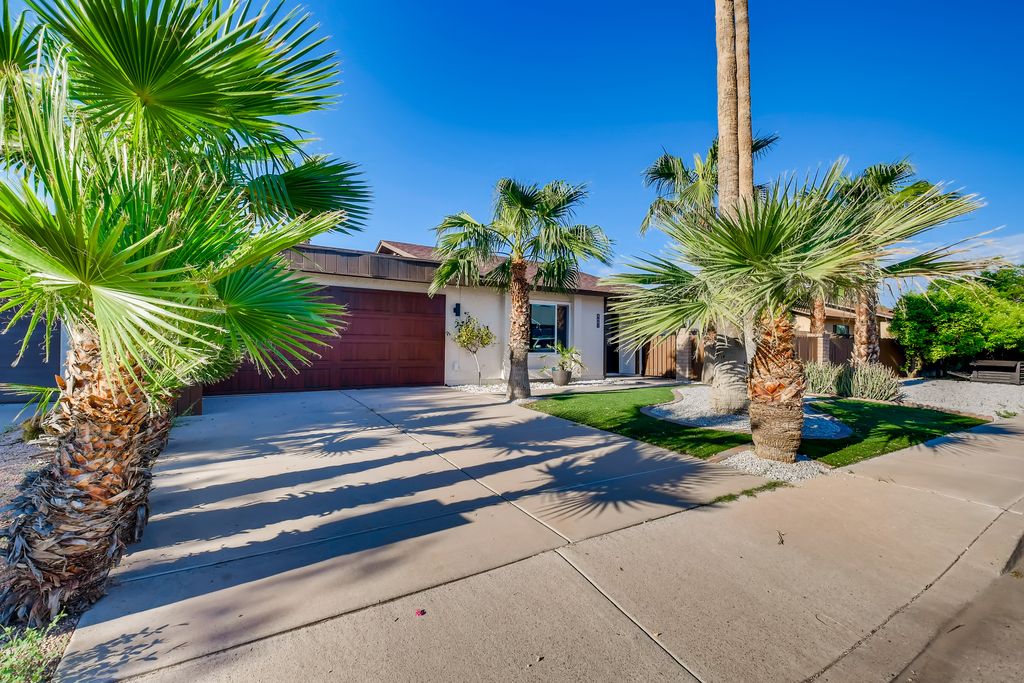 8681 E Latham St, Scottsdale, AZ 85257