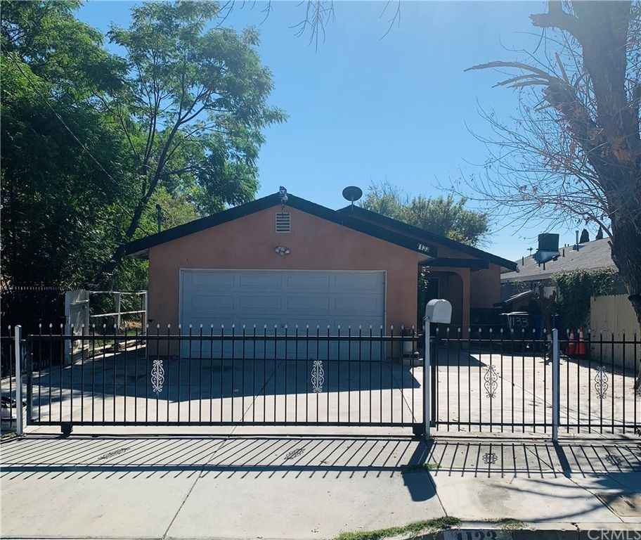 1133 W 19th St, San Bernardino, CA 92411