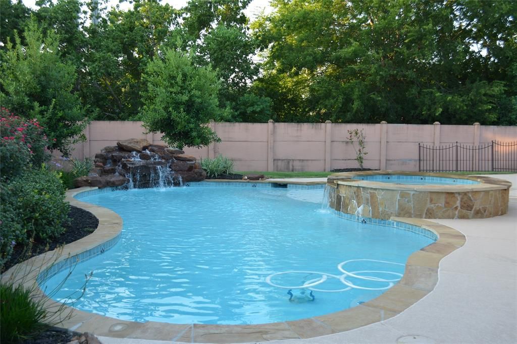 18810 Gentle Cove Ct, Houston, TX - 3 Bed, 2 Bath Single-Family Home