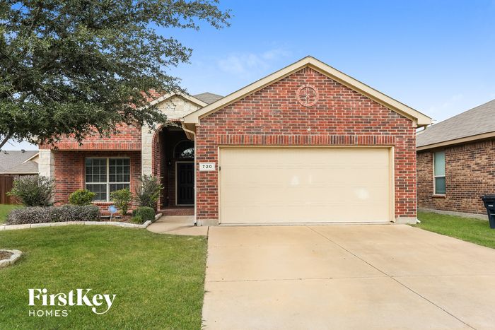 720 Middleglen Ct, Haslet, TX 76052