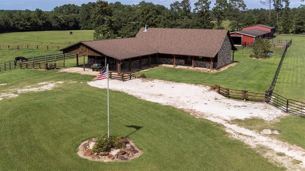 489 County Road 4335, Woodville, TX 75979