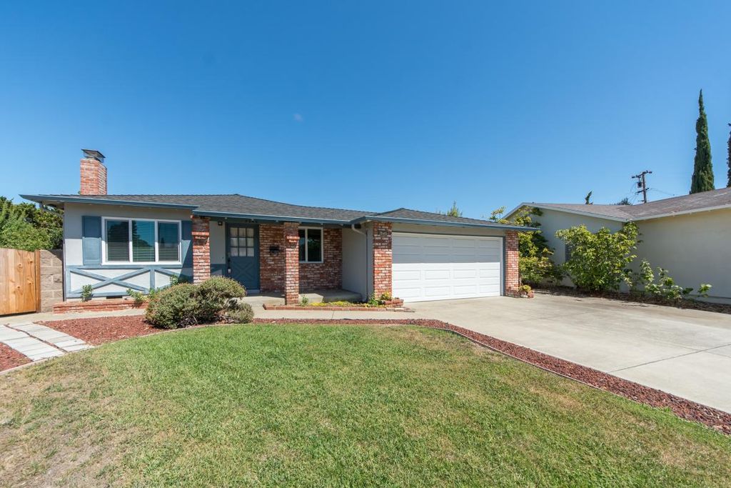 7945 Cranberry Cir, Cupertino, CA 95014