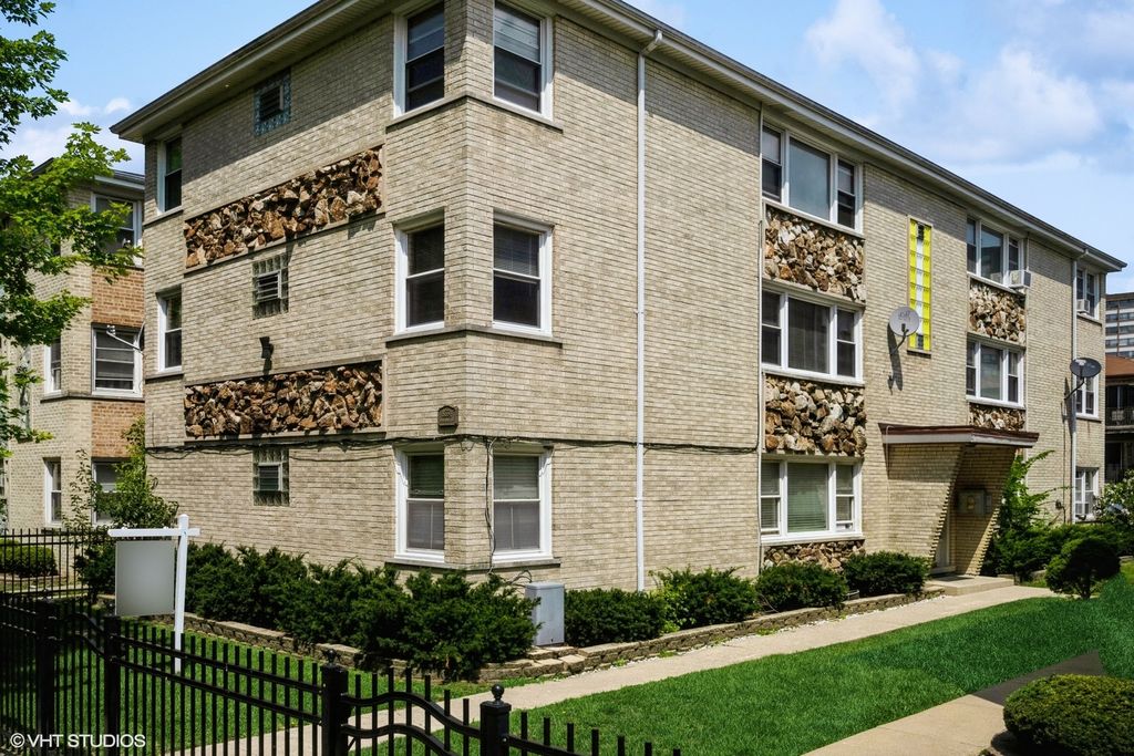 8634 W  Summerdale Ave #1N, Chicago, IL 60656