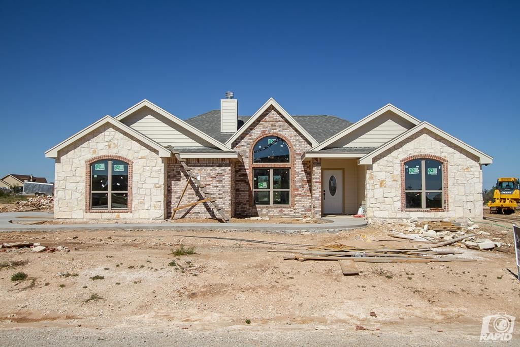 5302 Grey Wolf Ln, San Angelo, TX 76901