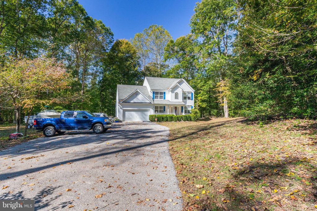 1424 Bidwell Ln, Huntingtown, MD 4 Bed, 4 Bath SingleFamily Home 8