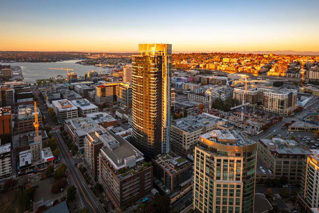 111 Terry Ave N, Seattle, WA 98109