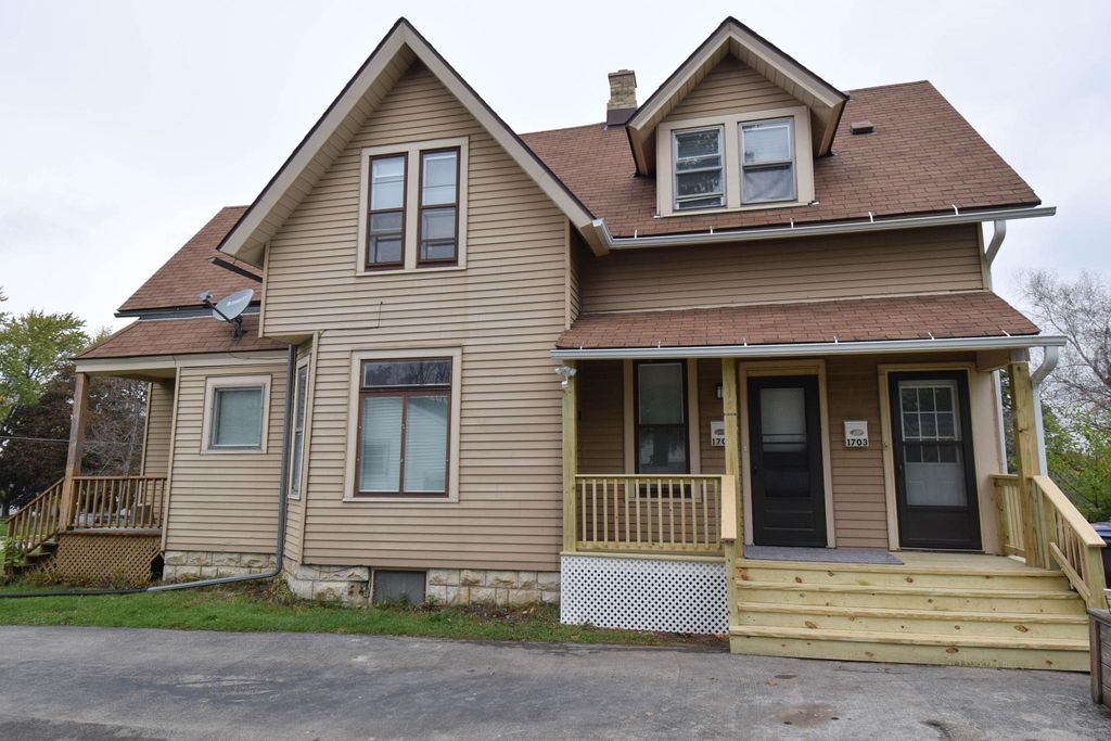 1701 Highland Ave #1, Waukesha, WI 53186