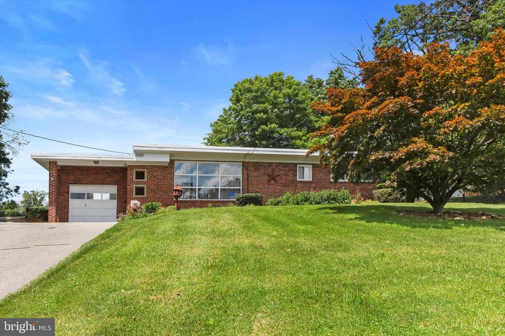 685 Jefferson Ln, Red Lion, PA 17356 Trulia