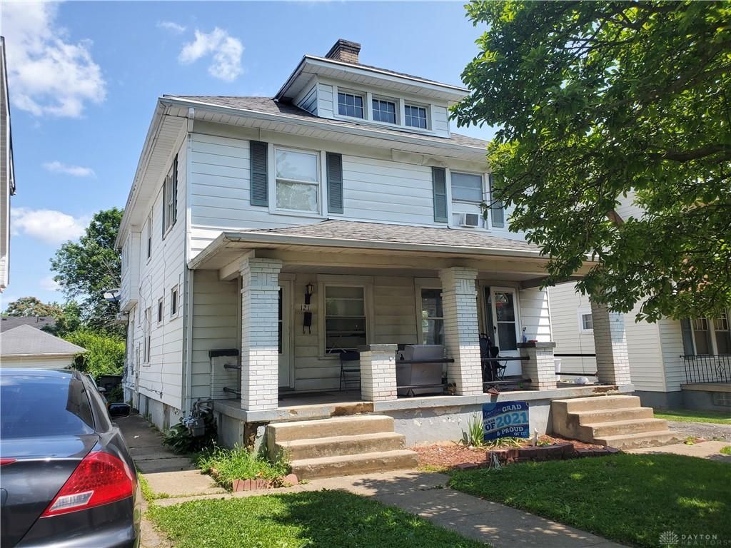 121 Knecht Dr, Dayton, OH 45405