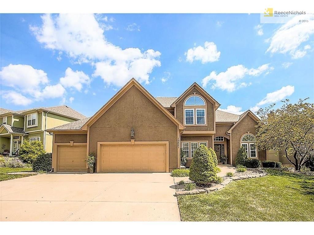 13821 Hauser St, Overland Park, KS 4 Bed, 5 Bath Single