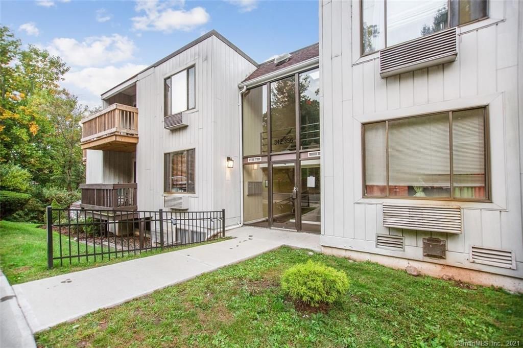 175 Mill Pond Rd #351, Hamden, CT 06514
