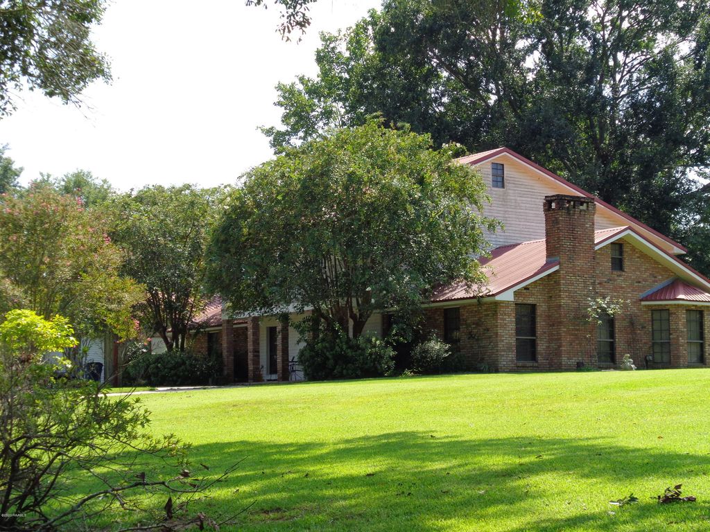 634 Hidden Hills Rd, Arnaudville, LA 4 Bed, 3 Bath SingleFamily Home