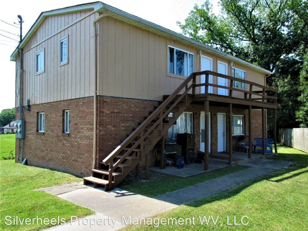803 7th Ave, Parkersburg, WV 26101