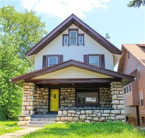 3753 Flora Ave, Kansas City, MO 64109