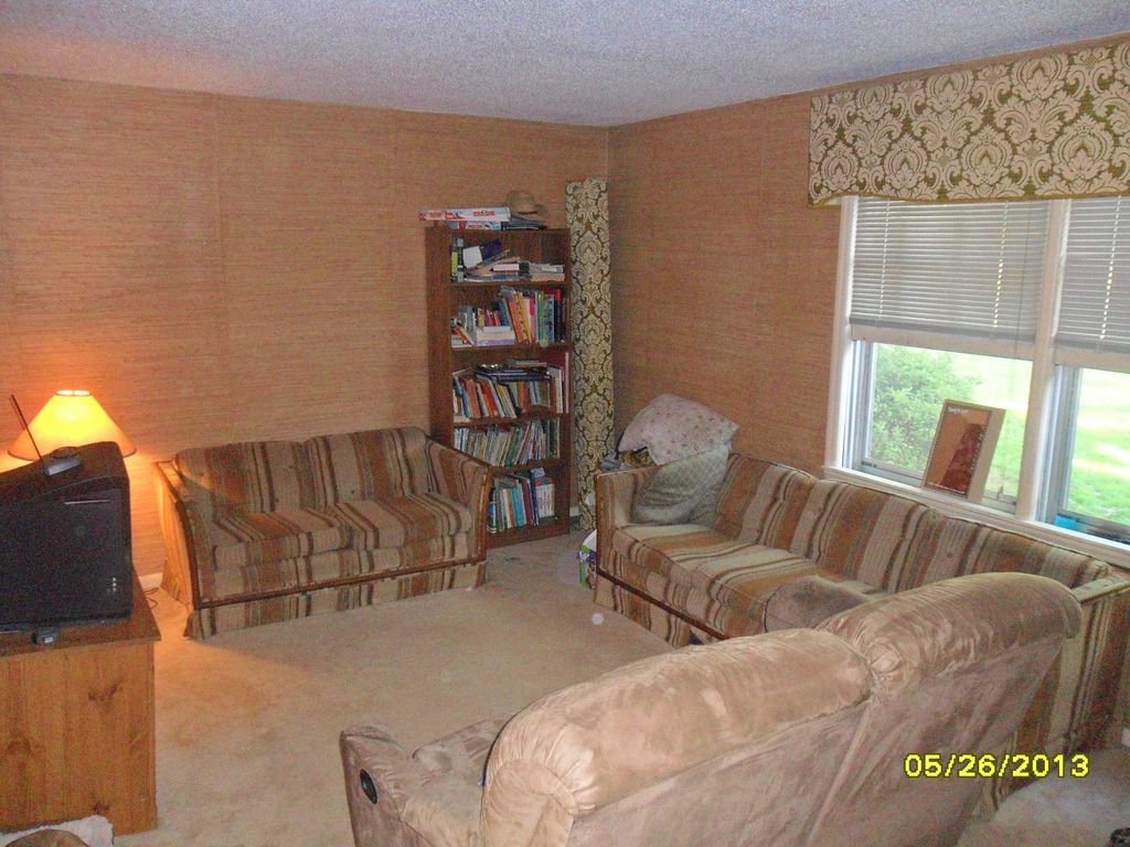101 Hendrix Ct, Boiling Springs, SC 29316