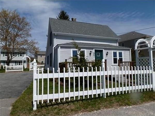 961 Point Rd, Marion, MA 02738