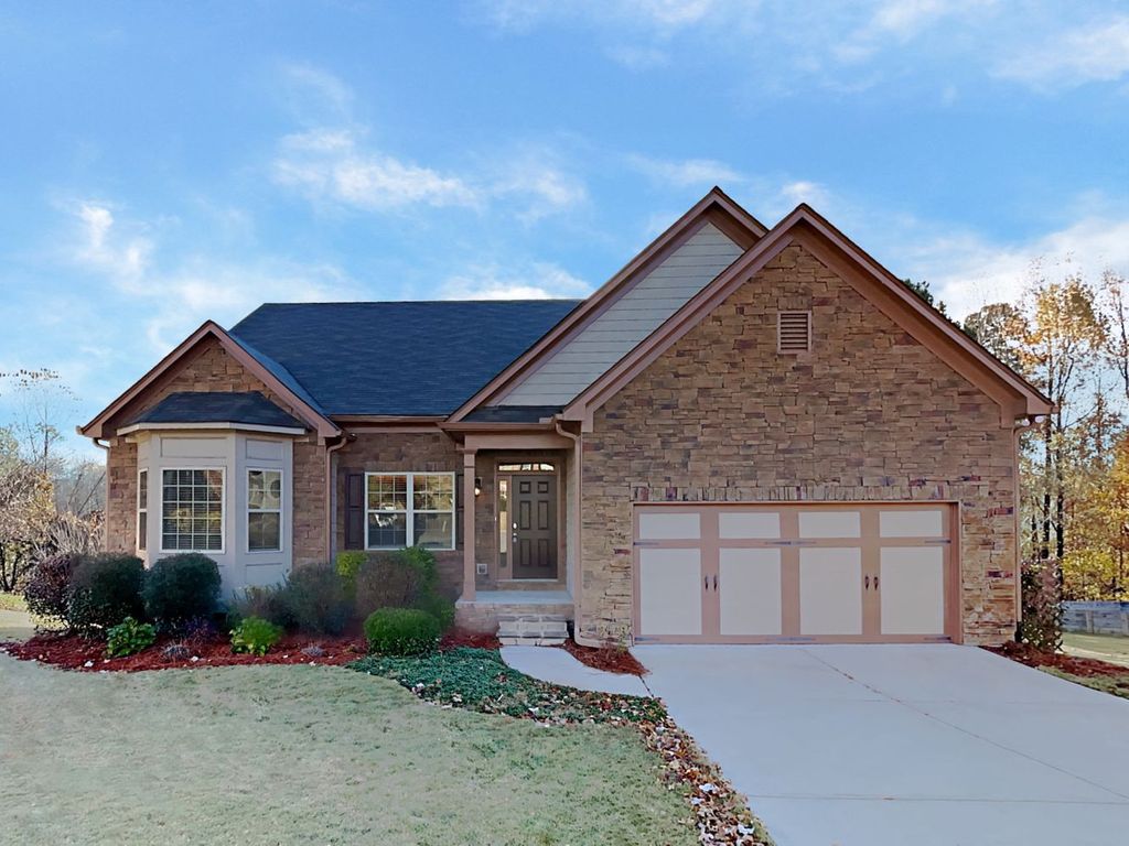 2011 Minnehaha Falls Way, Braselton, GA 30517