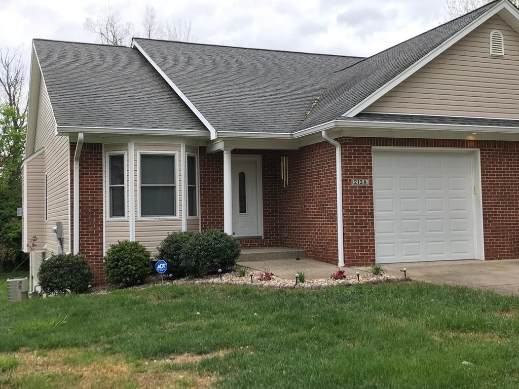 213 Hunter Ln #A, Elizabethtown, KY 42701