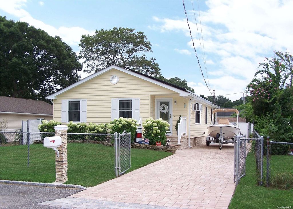 54 Brushwood Drive, Shirley, NY 11967 Trulia