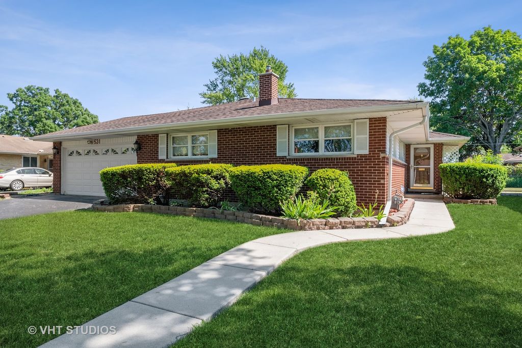 531 Lance Dr, Des Plaines, IL 60016