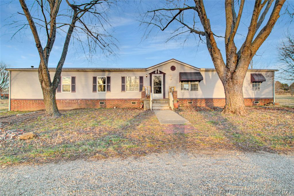 14425 S  Grand View Rd, Claremore, OK 74017