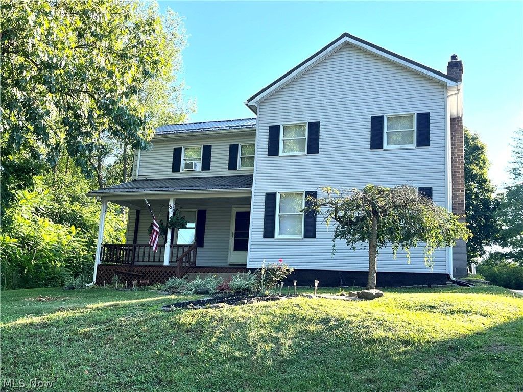 92 Oak St, Leetonia, OH 44431 See Est. Value, Schools & More